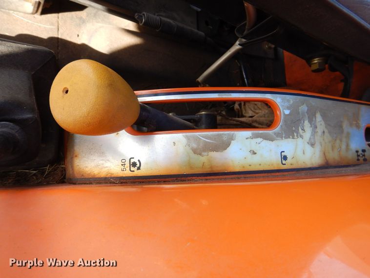 image for item MC9810 2001 AGCO ST40  MFWD tractor