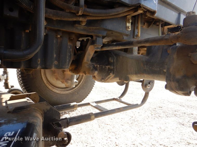 image for item MC9810 2001 AGCO ST40  MFWD tractor