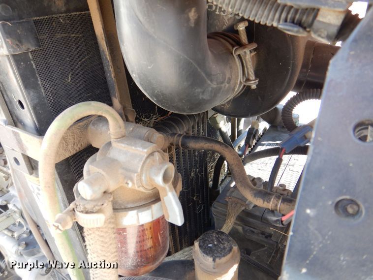 image for item MC9810 2001 AGCO ST40  MFWD tractor