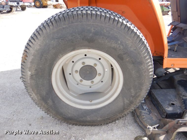 image for item MC9810 2001 AGCO ST40  MFWD tractor