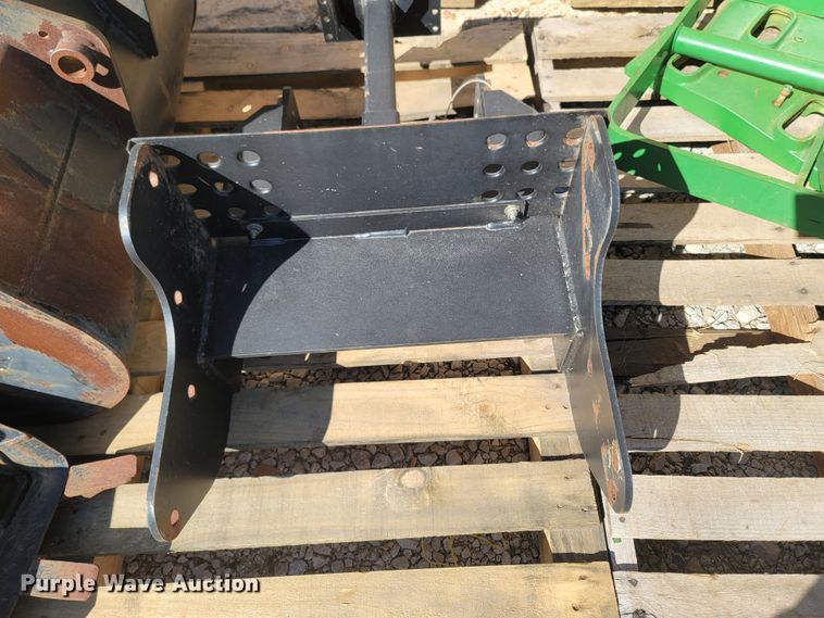 image for item ME9041 John Deere  tractor attachments