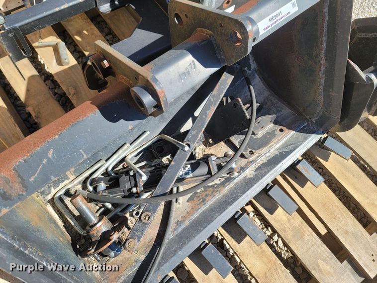 image for item ME9041 John Deere  tractor attachments