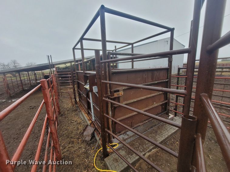 image for item ME9065 Shop built  livestock scale