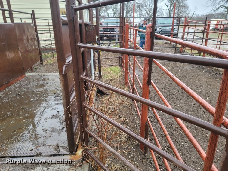 image for item ME9065 Shop built  livestock scale