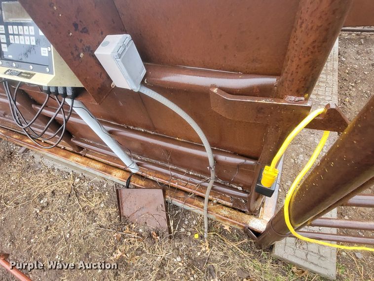 image for item ME9065 Shop built  livestock scale