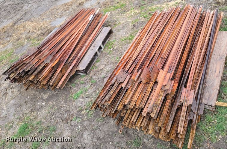 image for item ME9068 (200) 6' L T-posts