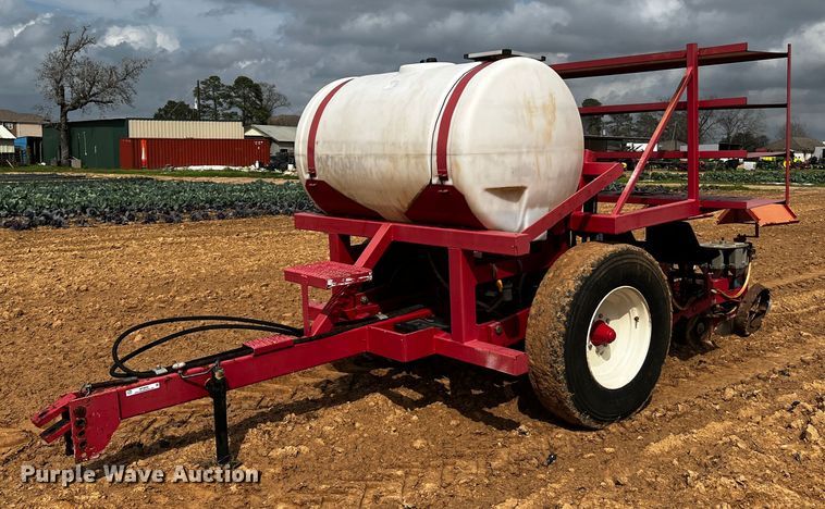 image for item MF9809 RJ Equipment RJNT 600  no-till transplanter