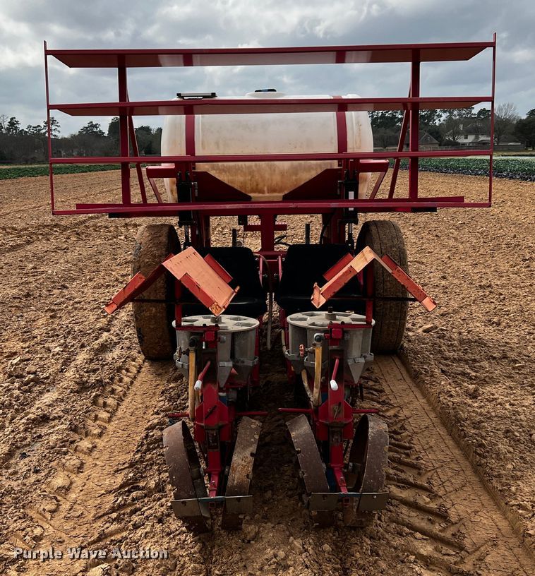 image for item MF9809 RJ Equipment RJNT 600  no-till transplanter