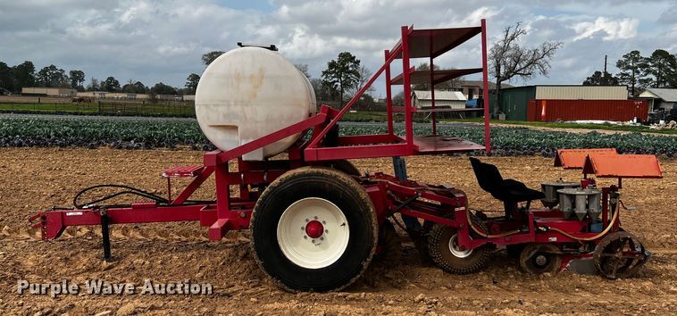 image for item MF9809 RJ Equipment RJNT 600  no-till transplanter