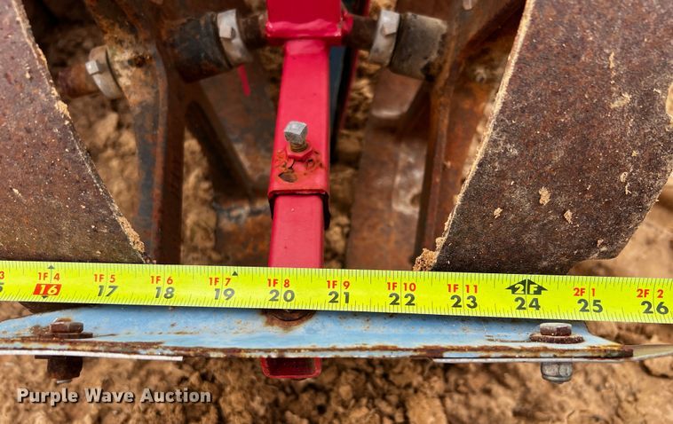 image for item MF9809 RJ Equipment RJNT 600  no-till transplanter