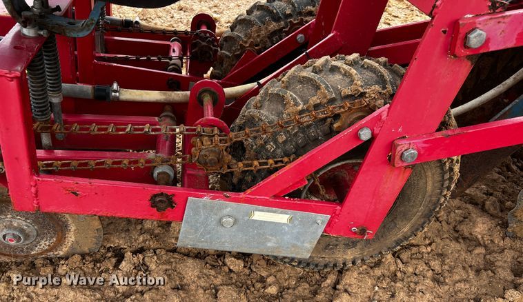 image for item MF9809 RJ Equipment RJNT 600  no-till transplanter