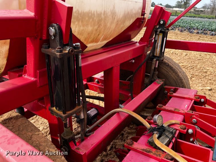 image for item MF9809 RJ Equipment RJNT 600  no-till transplanter