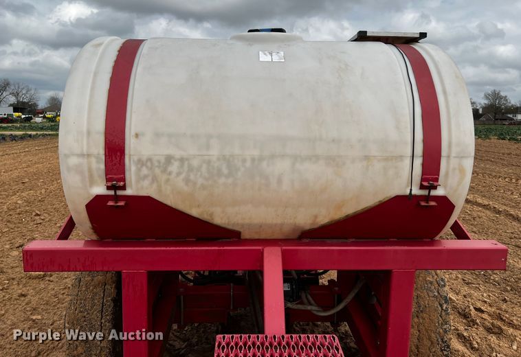 image for item MF9809 RJ Equipment RJNT 600  no-till transplanter