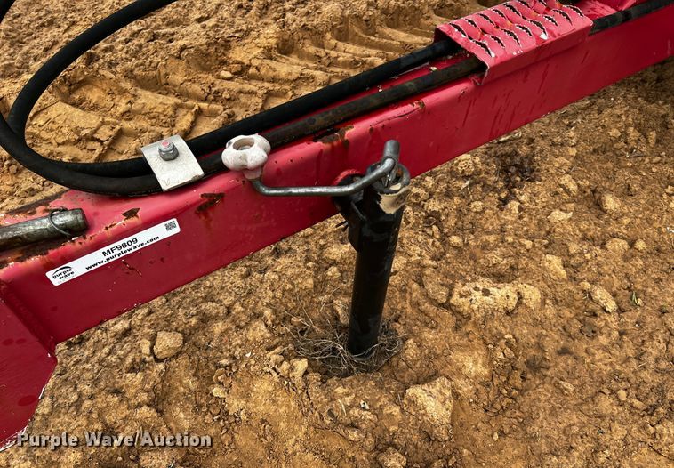 image for item MF9809 RJ Equipment RJNT 600  no-till transplanter