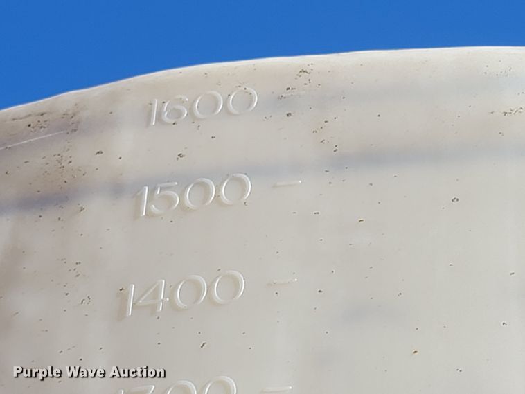 image for item MH9737 Cone bottom poly tank