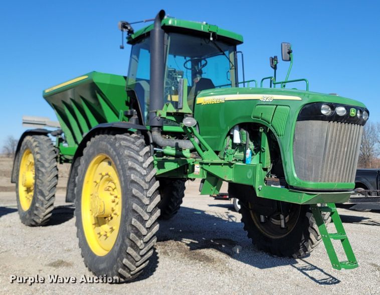 image for item MH9738 2006 John Deere 4920  applicator