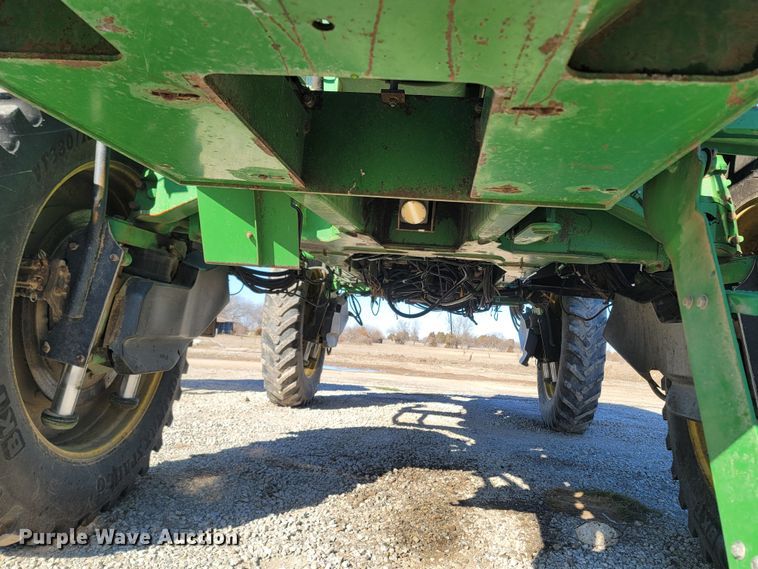 image for item MH9738 2006 John Deere 4920  applicator