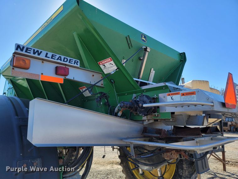 image for item MH9738 2006 John Deere 4920  applicator