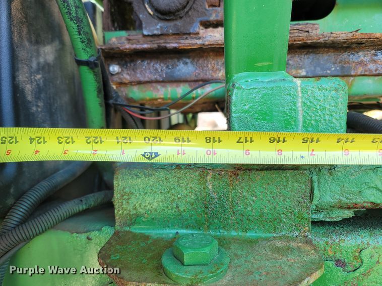 image for item MH9738 2006 John Deere 4920  applicator