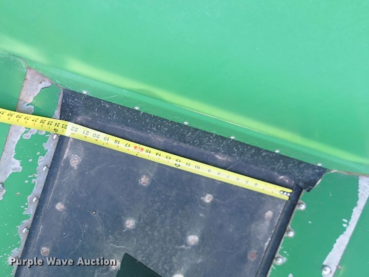 image for item MH9738 2006 John Deere 4920  applicator