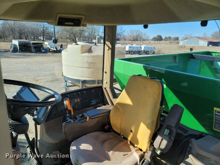 image for item MH9738 2006 John Deere 4920  applicator