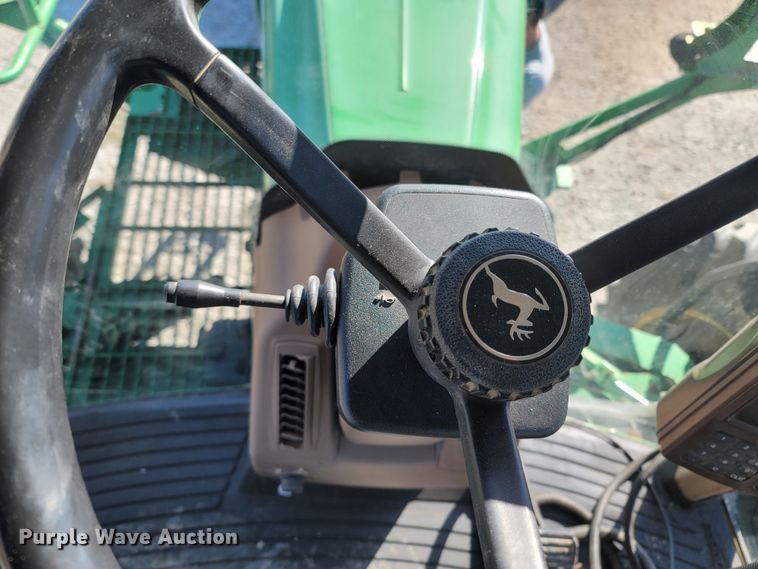 image for item MH9738 2006 John Deere 4920  applicator