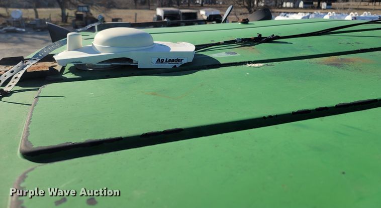 image for item MH9738 2006 John Deere 4920  applicator