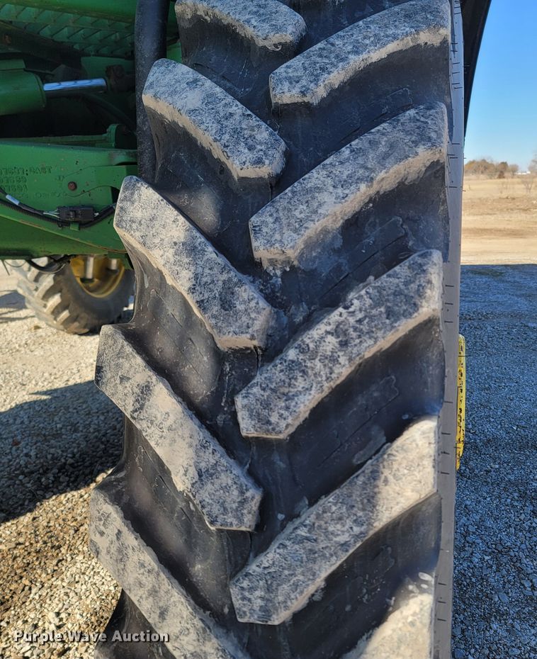 image for item MH9738 2006 John Deere 4920  applicator