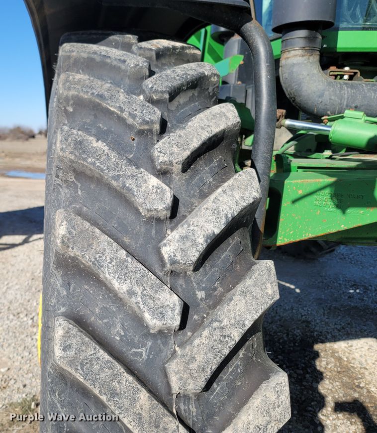 image for item MH9738 2006 John Deere 4920  applicator