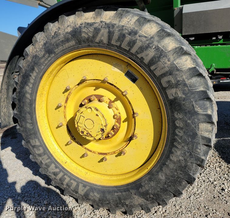 image for item MH9738 2006 John Deere 4920  applicator