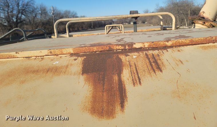 image for item MH9739 Friesen  seed tender