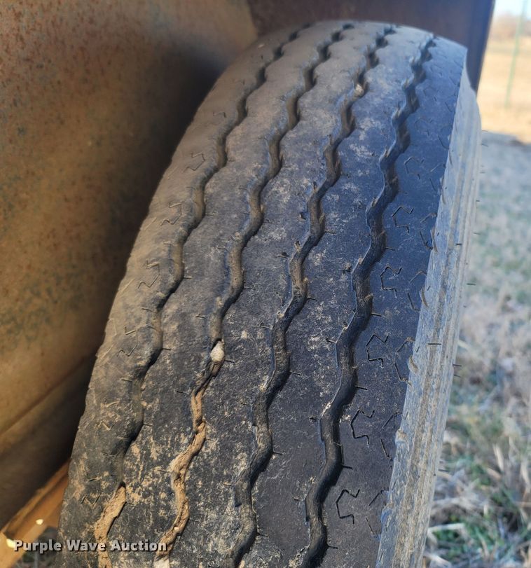 image for item MH9739 Friesen  seed tender