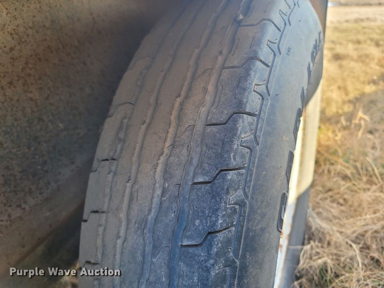 image for item MH9739 Friesen  seed tender