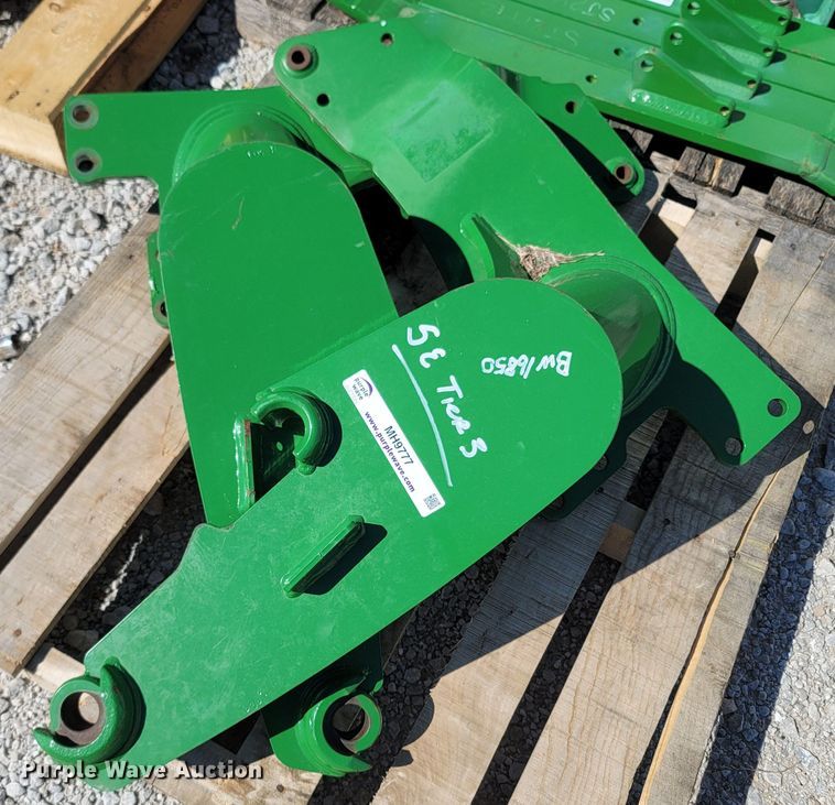 image for item MH9777 John Deere BW16850  sub frame mount