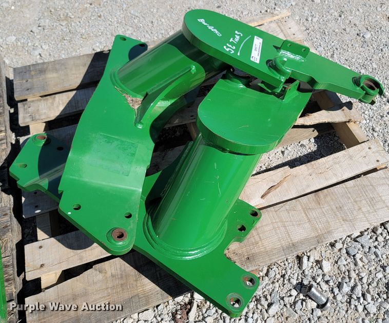 image for item MH9777 John Deere BW16850  sub frame mount