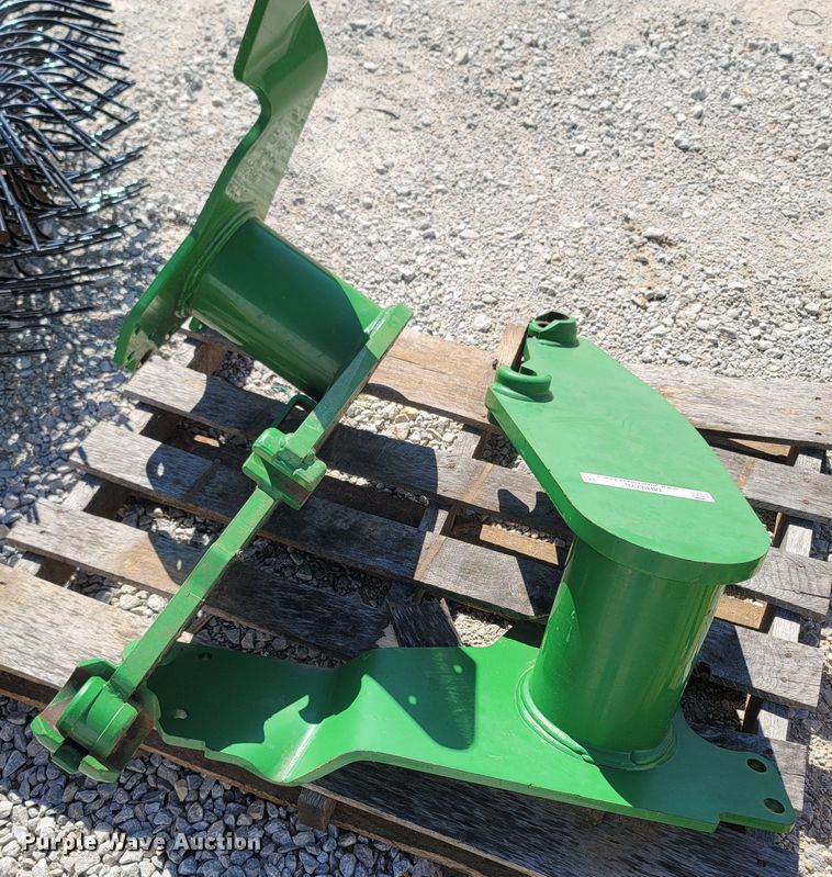 image for item MH9778 John Deere BW15560  sub frame mount