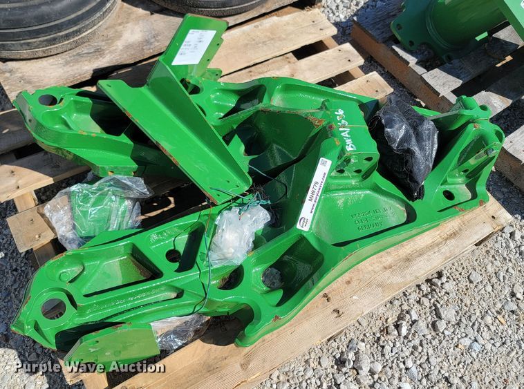 image for item MH9779 John Deere BW16087  sub frame mount