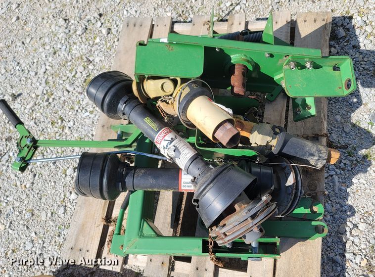 image for item MH9784 John Deere  three point quick release