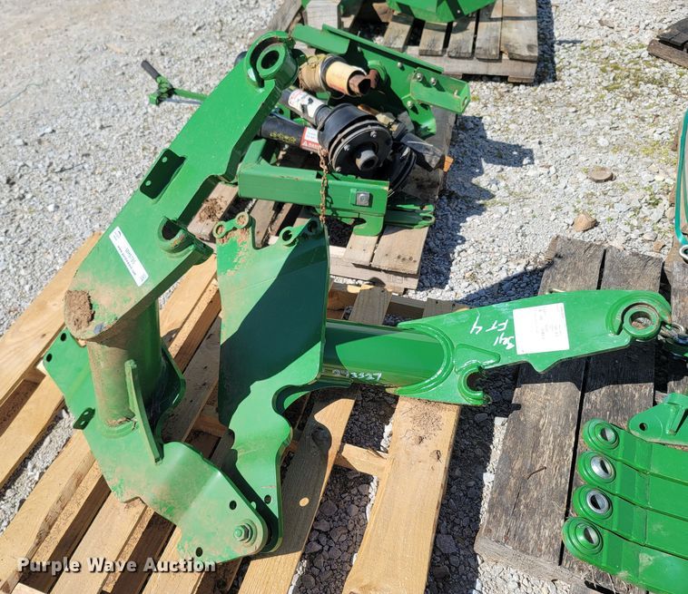 image for item MH9785 John Deere AXX10562  frame mount