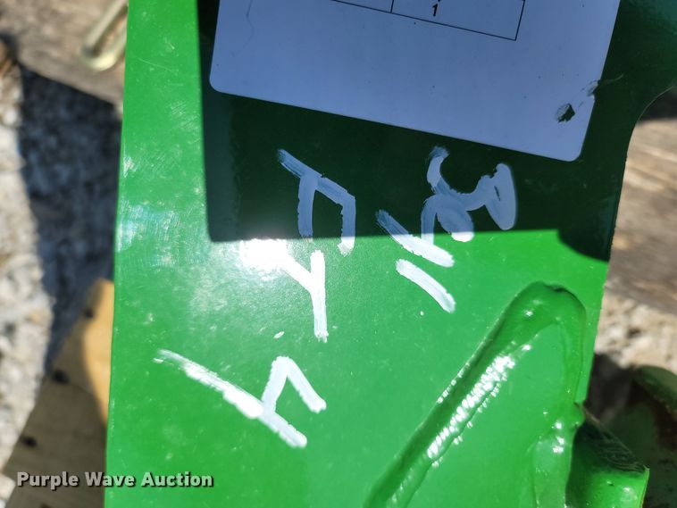 image for item MH9785 John Deere AXX10562  frame mount