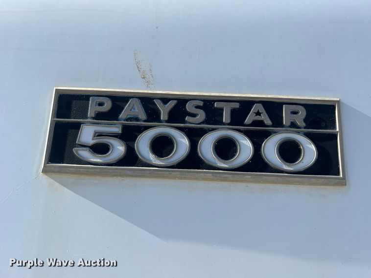 image for item MM9050 1996 International Paystar 5000  fertilizer delivery truck