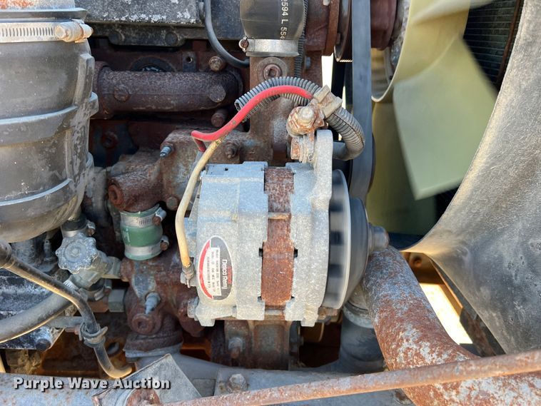 image for item MM9050 1996 International Paystar 5000  fertilizer delivery truck