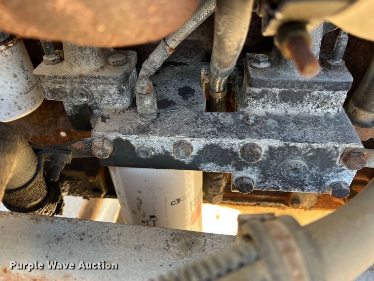 image for item MM9050 1996 International Paystar 5000  fertilizer delivery truck