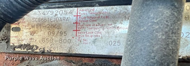 image for item MM9050 1996 International Paystar 5000  fertilizer delivery truck