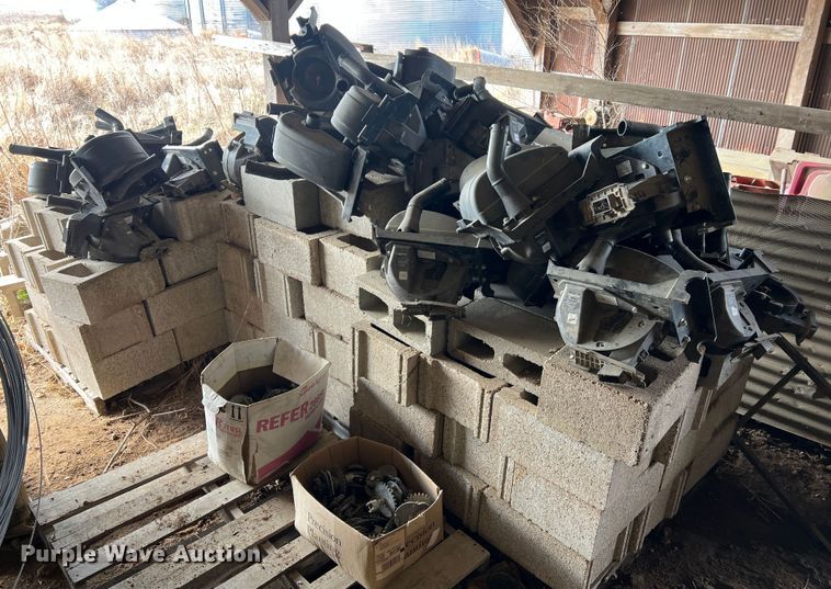 image for item MM9144 (31) EdgeVac seed meters