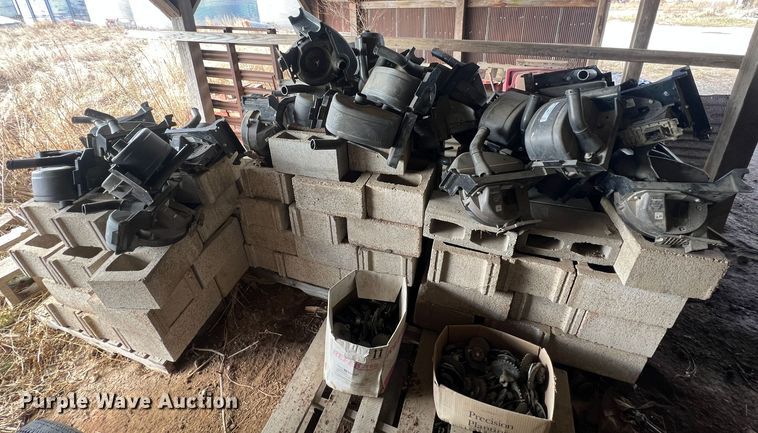 image for item MM9144 (31) EdgeVac seed meters