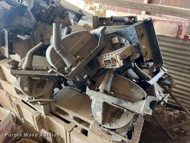 image for item MM9144 (31) EdgeVac seed meters