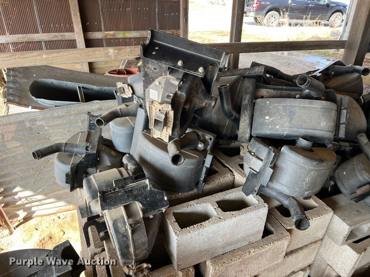 image for item MM9144 (31) EdgeVac seed meters