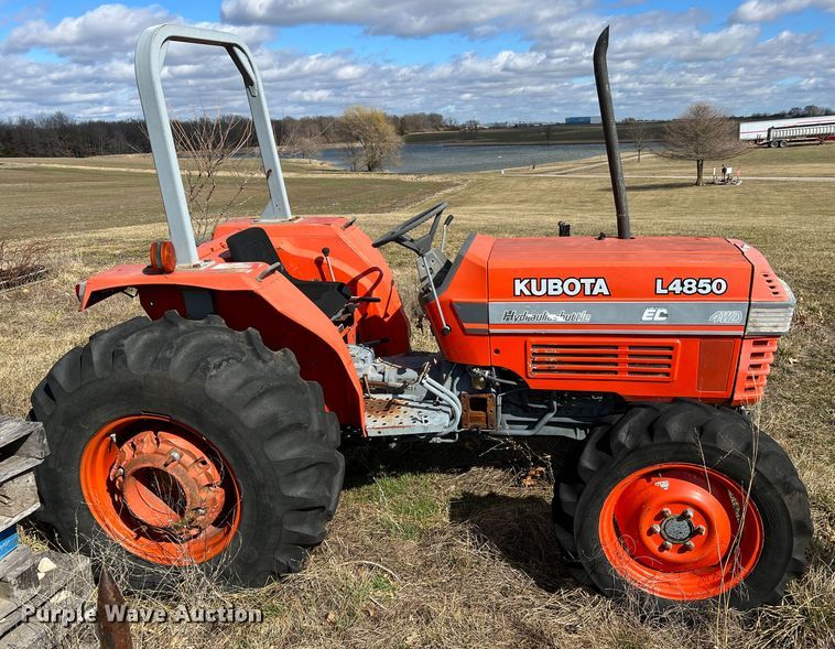 image for item MM9177 Kubota L4850  MFWD tractor