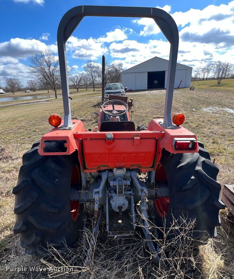 image for item MM9177 Kubota L4850  MFWD tractor